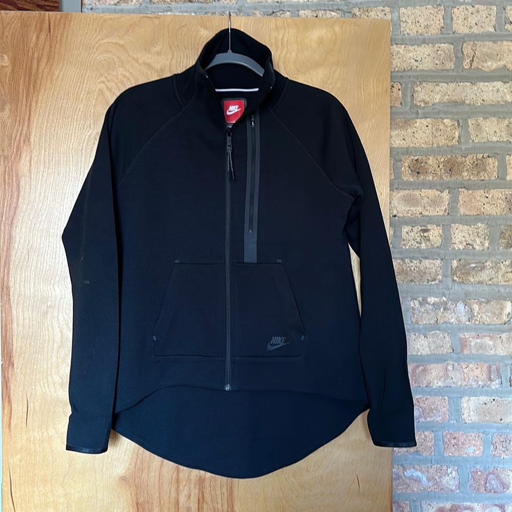 NIKE High/Low Sweater Jacket. Size L